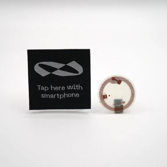 NFC-enable Woven Label (black, with NFC Tag)